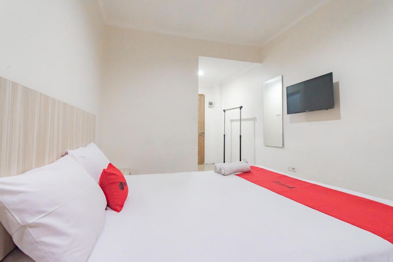 Reddoorz Syariah At Cigadung Raya Street Hotel Бандунг Екстериор снимка